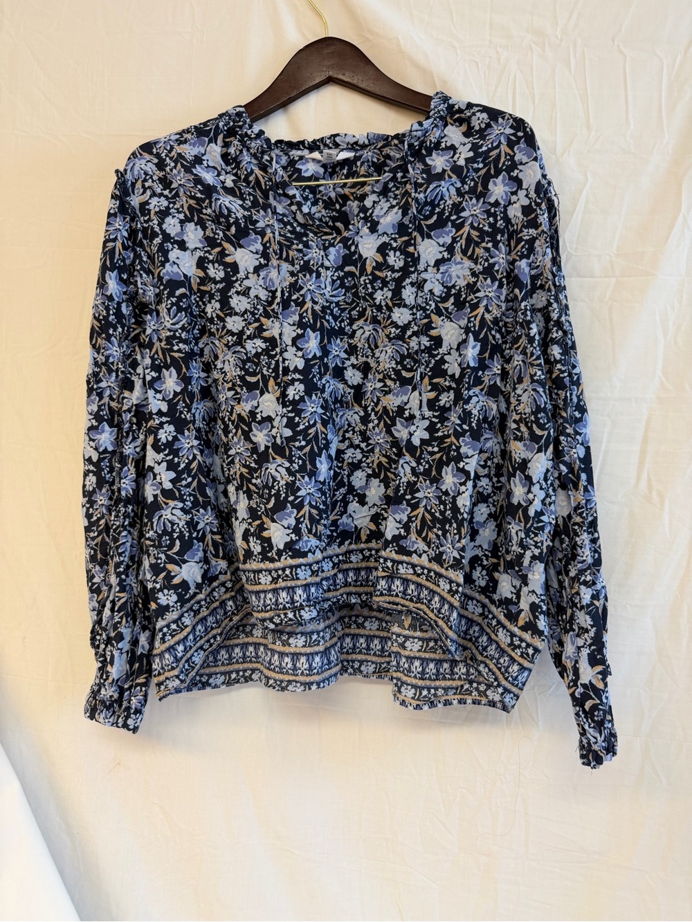 Time and Tru Navy and Light Blue Floral Long-Sleeve Blouse